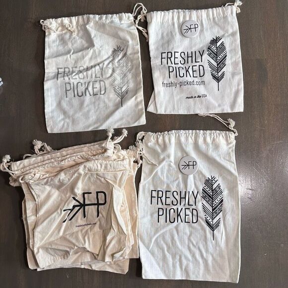 69 Boutique Brand Dust Cloth Bags - Picture 5 of 12